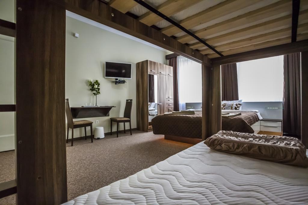 Luxury Air-Conditioned Rooms In Old Town Pressburg Exterior foto