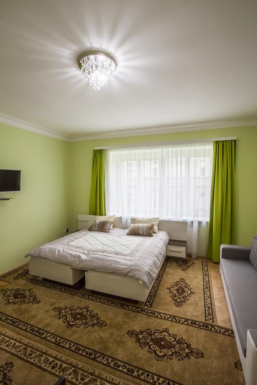 Luxury Air-Conditioned Rooms In Old Town Pressburg Exterior foto